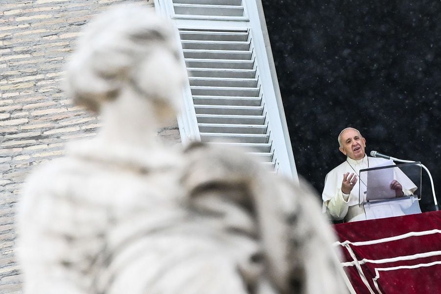 Vaticano: 4 guardias suizos dan positivo a coronavirus