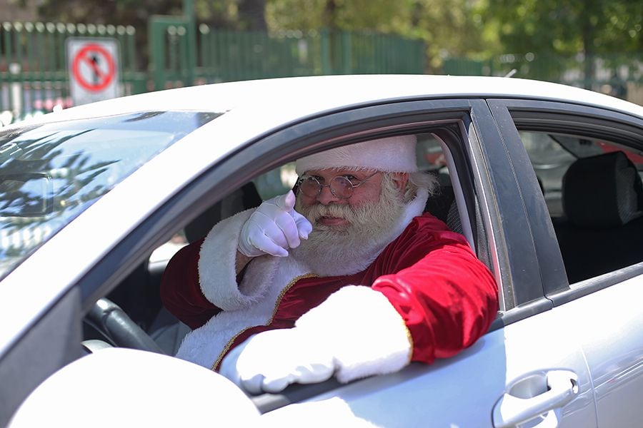 Piden a viejitos pascueros adelantar compras navideñas