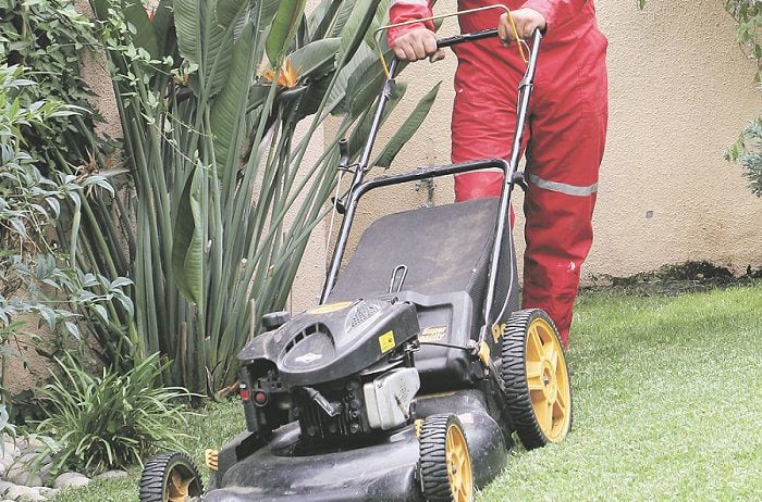 Las precauciones en el trabajo con equipos de jardinería