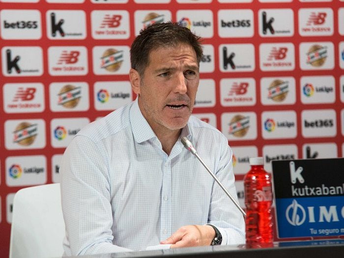 Colo Colo tantea la posibilidad de traer al técnico Eduardo Berizzo