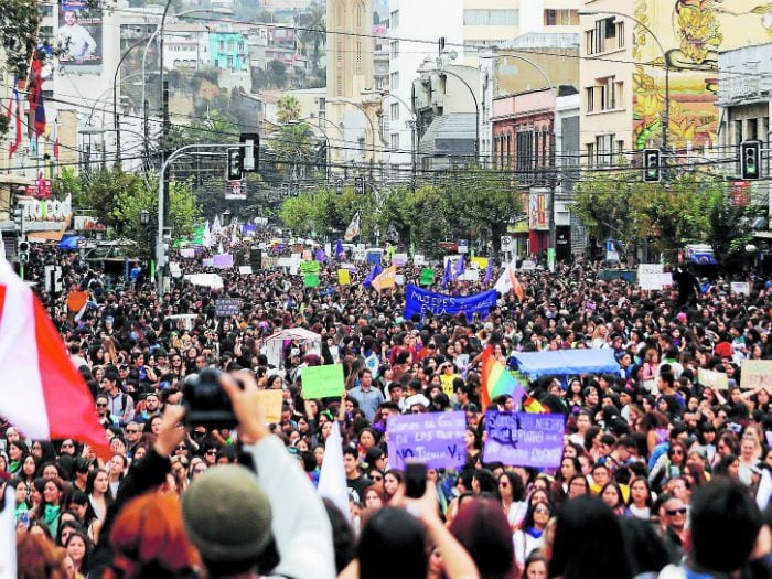 Femicidio enluta el Día de la Mujer