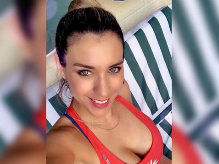 Alejandra Díaz enciende la web con artístico semidesnudo