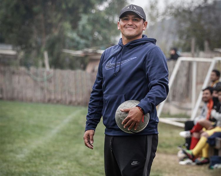 Chupete Suazo  trae de regreso a Primera el "planeta gol"