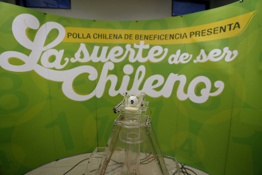 Sorteo La Suerte de Ser Chileno de la Polla de Beneficiencia 