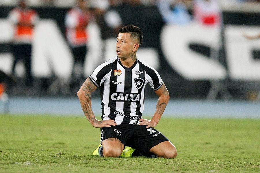 Botafogo espera el llamado de Mosa por el Leo Valencia