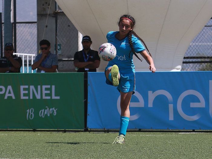 El premio de Millaray y su abuela, luego de flechar a la entrenadora