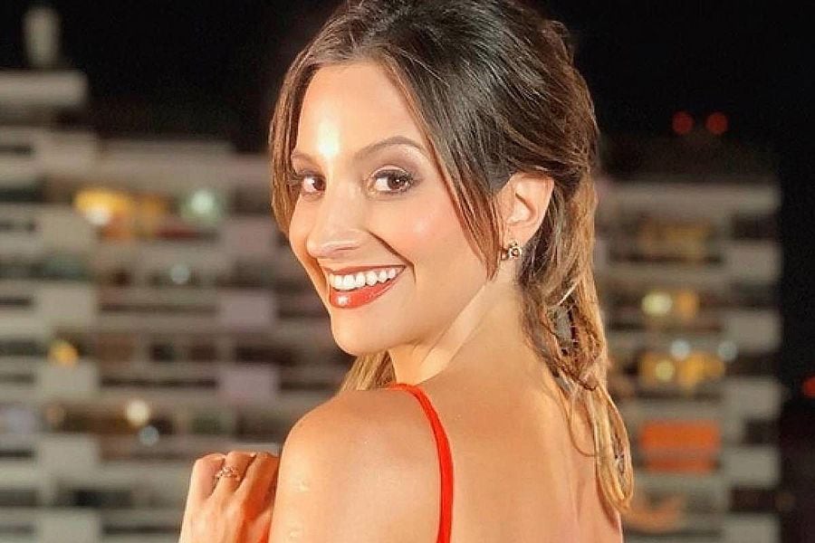 Daniela Palavecino apaga el incendo con bencina