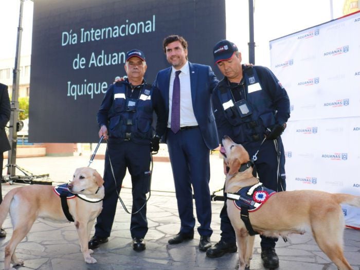 Las perritas que protegían la frontera pasan a retiro