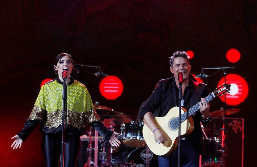 El mea culpa de Javiera Mena: recordó cuando olvidó la letra de Alejandro Sanz en pleno Festival