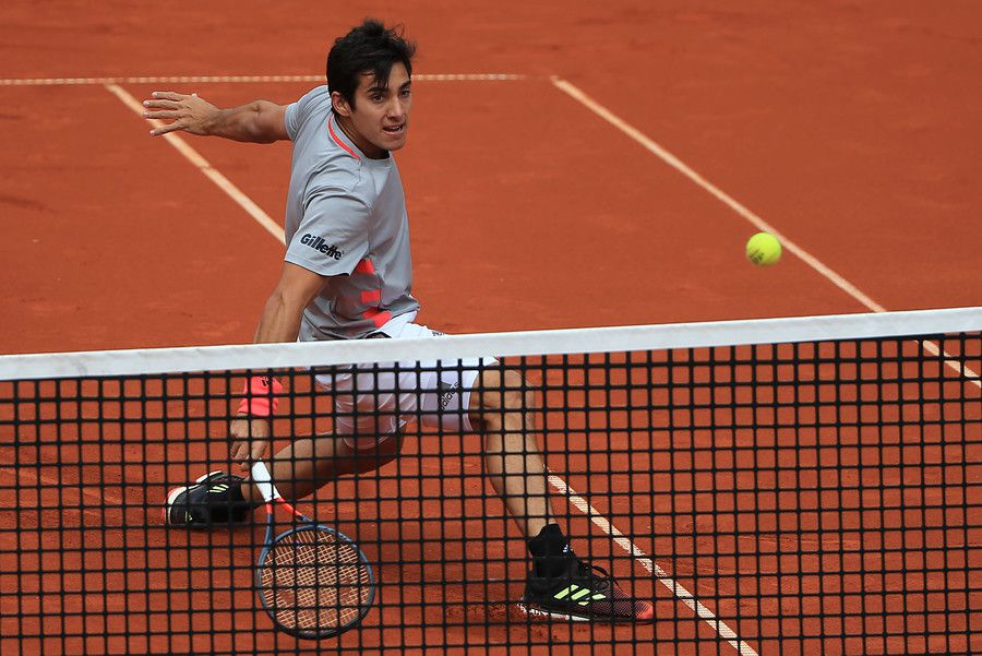 Cristian Garin se estrenó con éxito en Roland Garros 2021