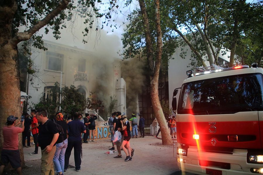 Nuevo incendio en la UPV durante Marcha de todas las Hinchadas