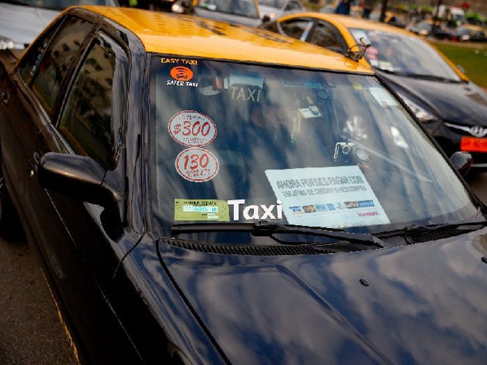 Permisos de taxistas se fueron al suelo