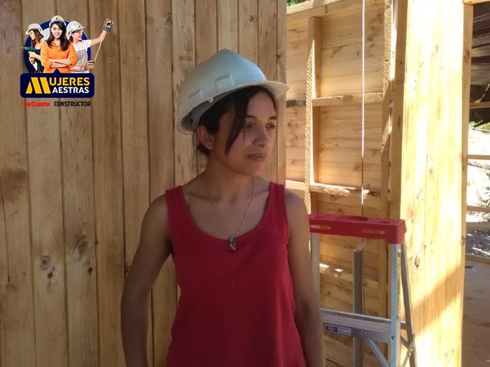 Joven maestra aprovechó su talento y creó emprendimiento en la construcción