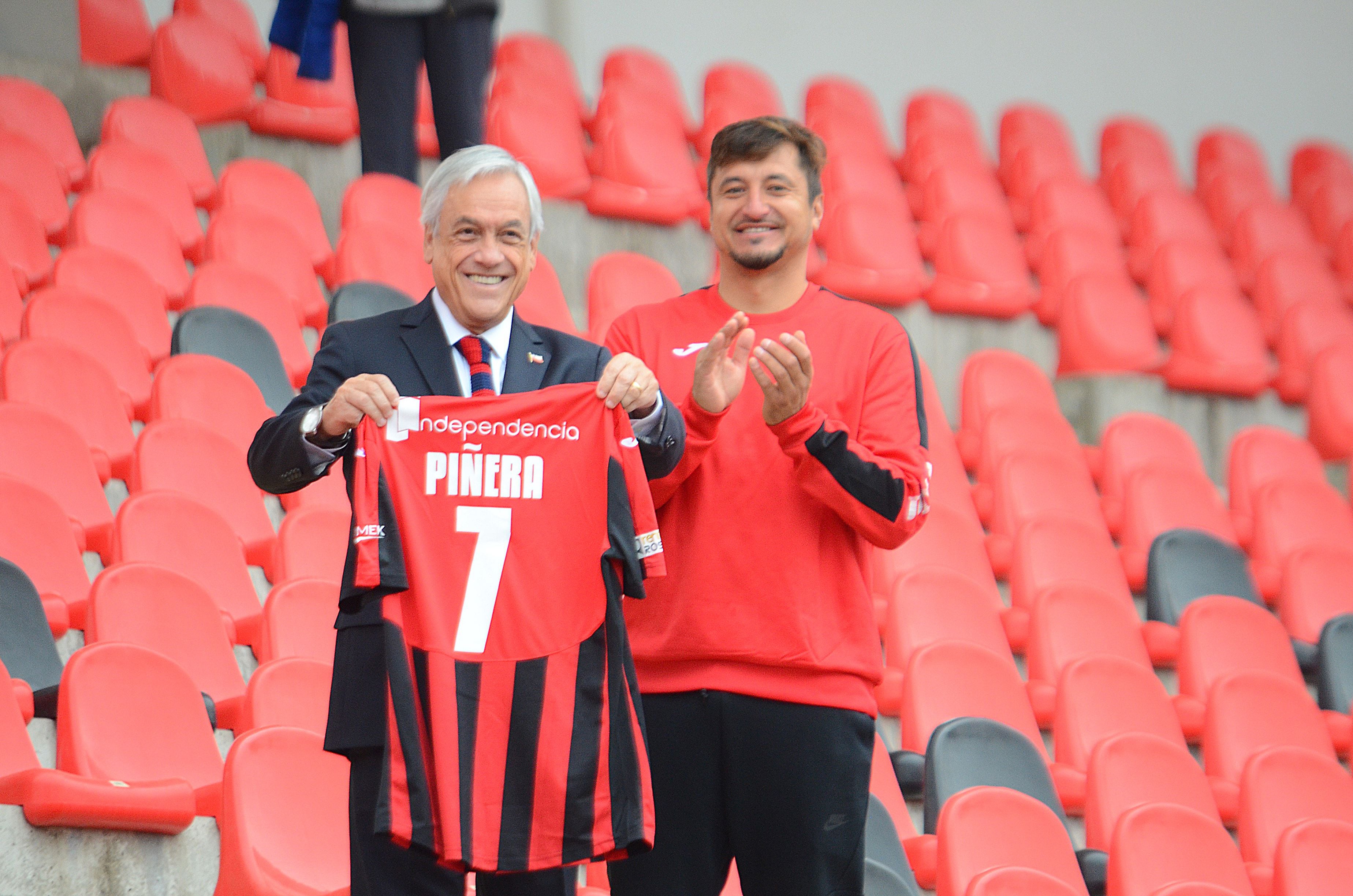 Presidente de la Republica visita el renovado Estadio Fiscal de Talca