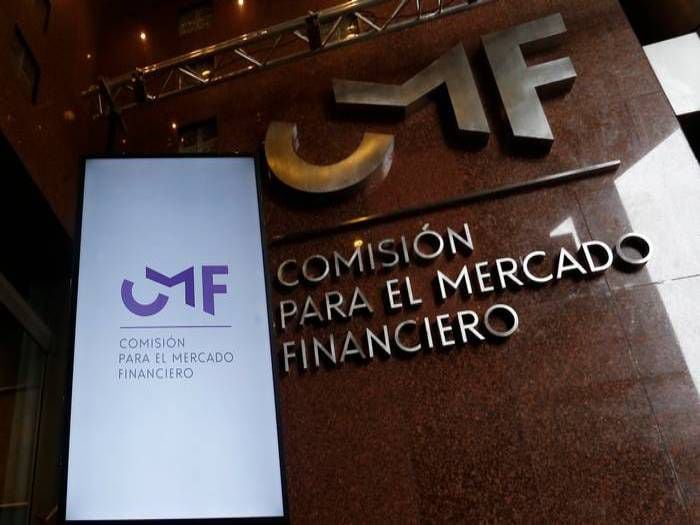 CMF prohíbe comercialización de 39 pólizas de seguros que cubren riesgo de fraudes