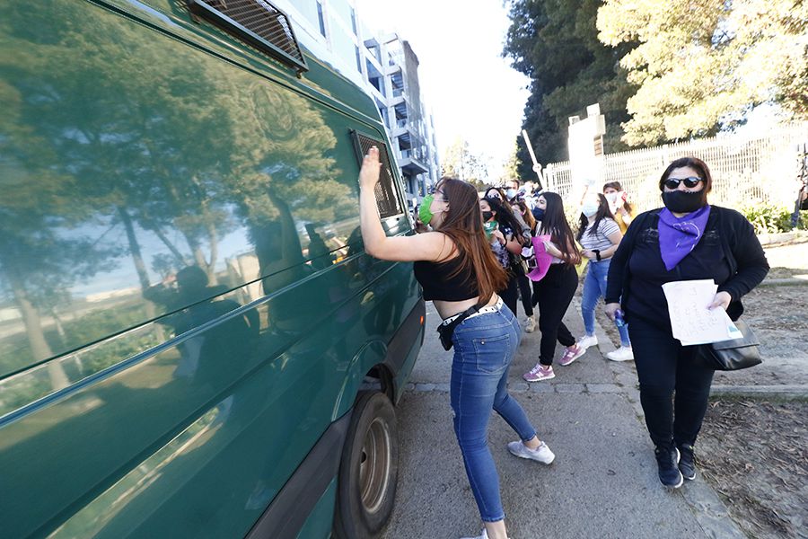 VALPARAISO: Gendarmeria traslada a presunto autor de crimen de Ambar Cornejo