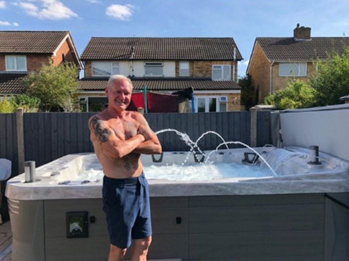 Paul Gascoigne venció al maldito trago y mostró radical cambio