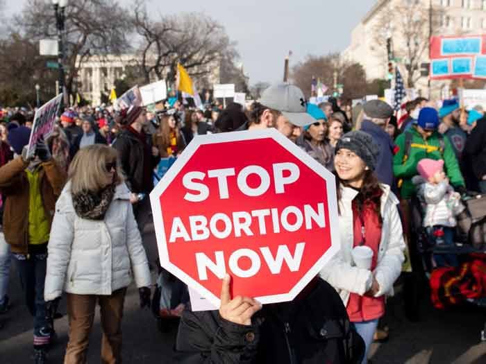 Senado de Alabama aprueba la ley antiaborto más estricta de Estados Unidos