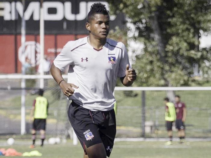 El drama que vivió el joven ecuatoriano que hoy debuta en Colo Colo