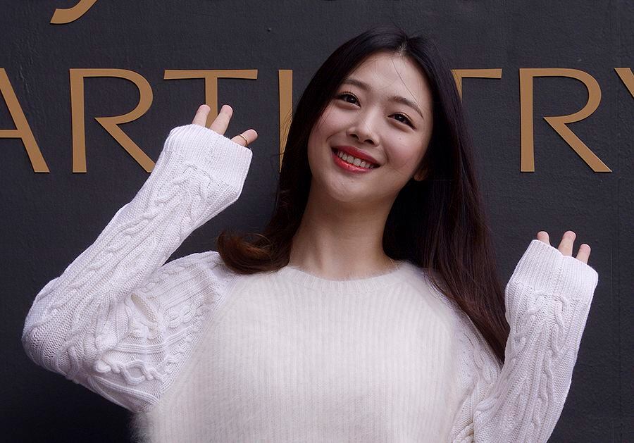 La pronta partida de Sulli otra vez puso de luto al K-Pop