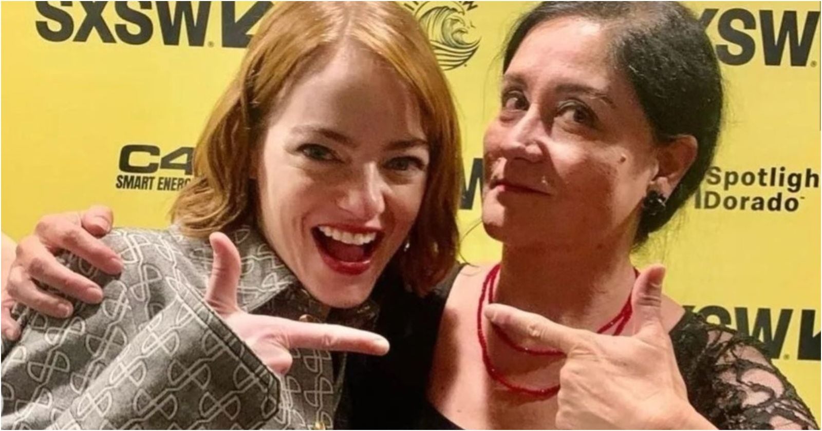 Emma Stone y Catalina Saavedra