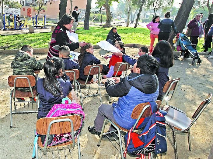 Colegio Children's School de Estación Central cerró sus puertas sin aviso