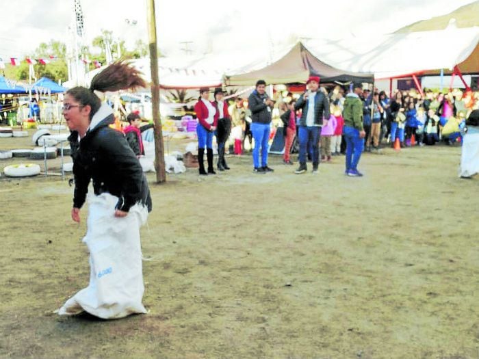 La fonda de Colina cerró las fiestas con masiva concurrencia