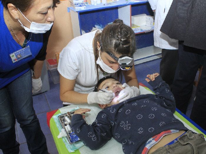 Atacarán las caries en niños con innovador tratamiento sin dolor