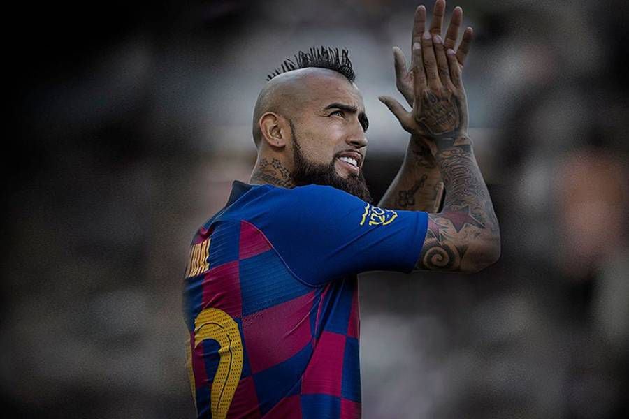 Barcelona estudia raspar un vale otro para Arturo Vidal