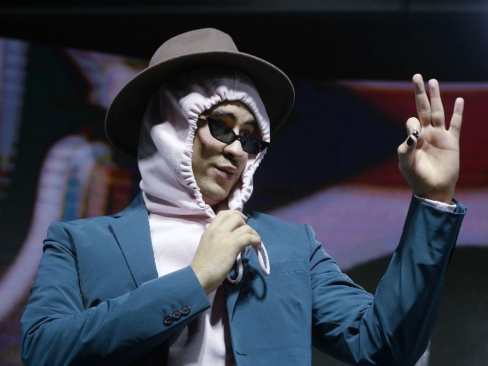 Lo hizo de nuevo: Bad Bunny se robó la película con particular look