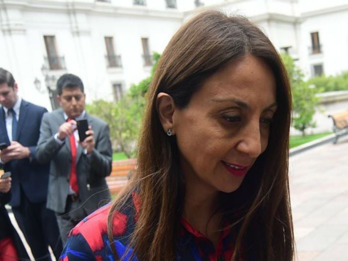 "No se pasen de listas": Cecilia Pérez defiende "chiste" de Piñera tras criticas femeninas