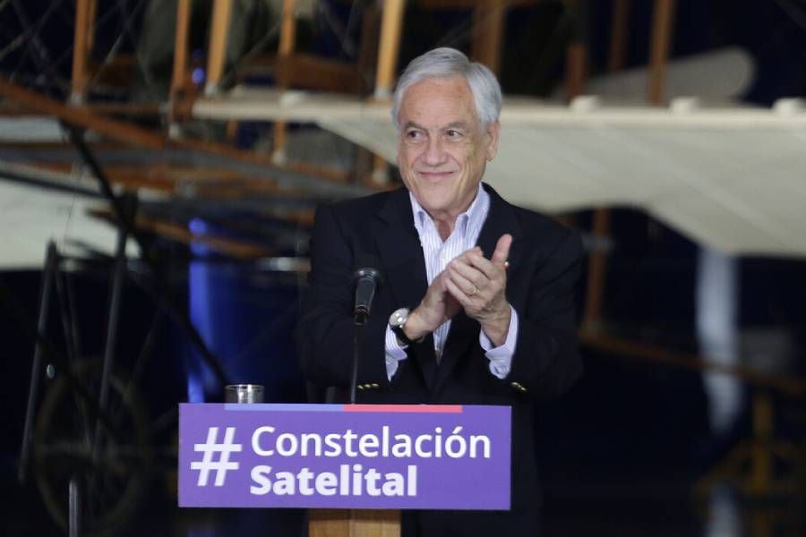 A lo Buzz Lightyear: Chile se lanza a conquistar el espacio