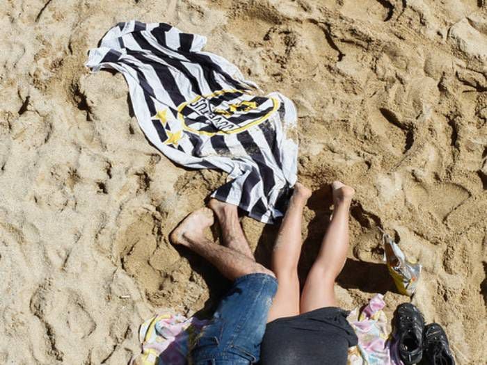 Aumentarán fiscalización en playa de Lenga por foto de pareja teniendo sexo