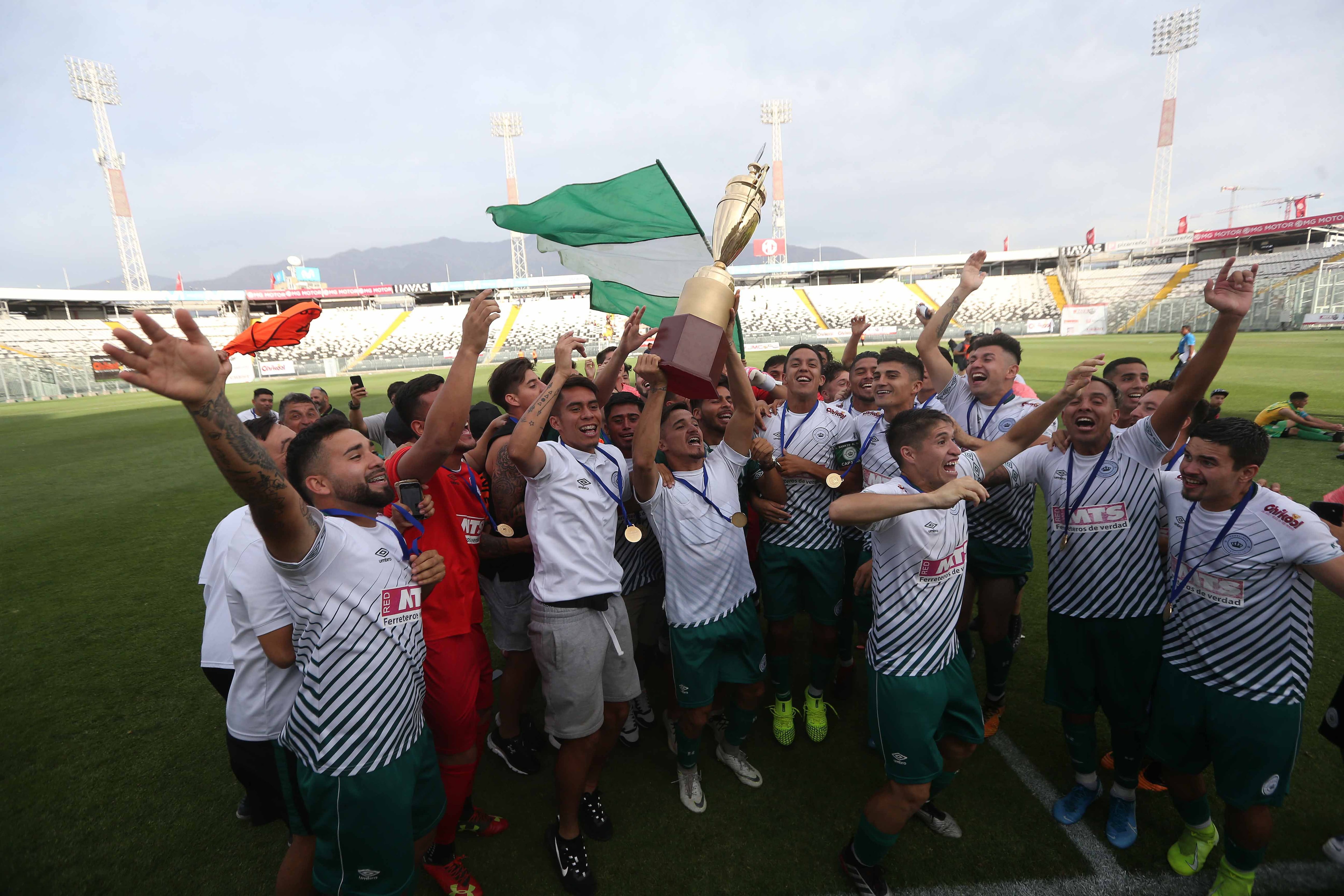 Rodelindo Román se consagró como el campeón de Tercera B