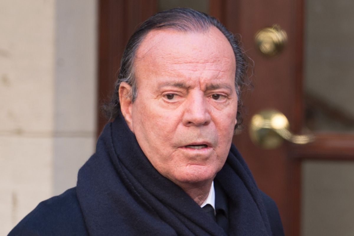 “Cómo se puede ser tan mal intencionado”: Julio Iglesias aclaró rumores sobre su salud y lució nuevo look