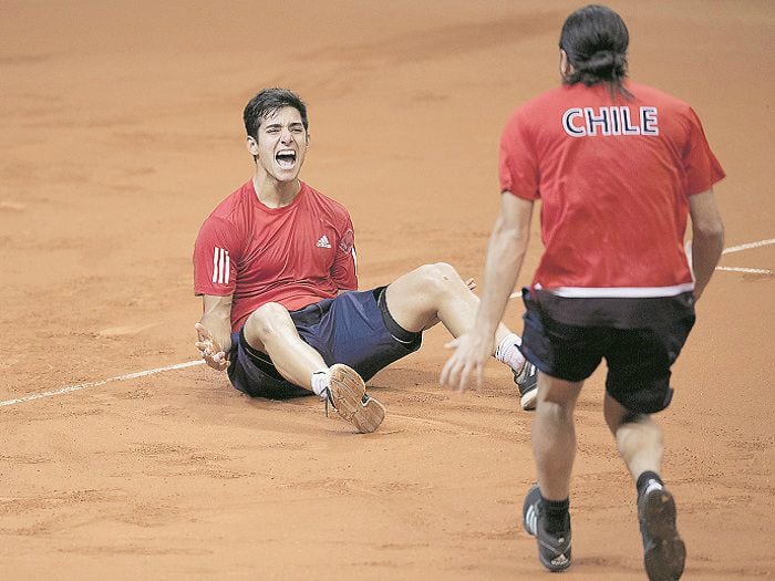 Christian Garin se sacó la mufa con polera de Nicolás Massú