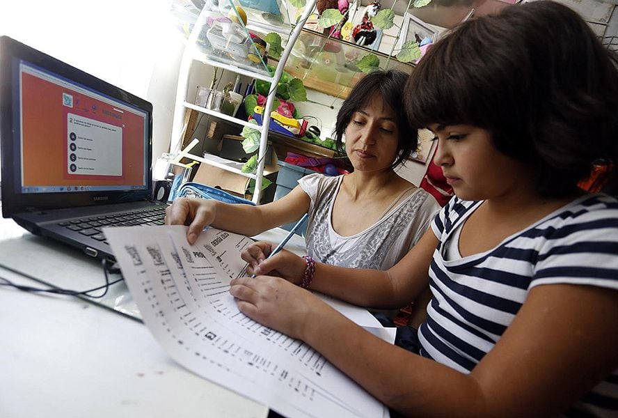 Exámenes libres alzan la mano para estudiar en tiempos de vacas flacas