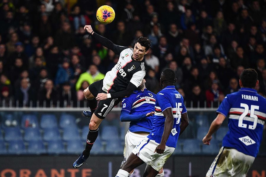 El salto de Cristiano Ronaldo dejó babeando a los futboleros