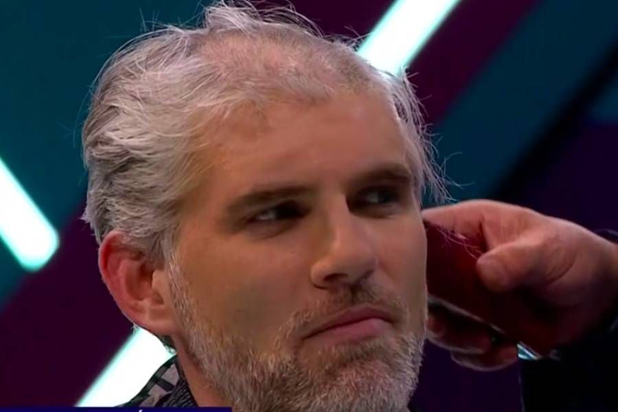 Pagó la apuesta: Manuel De Tezanos sorprendió con corte de pelo en vivo