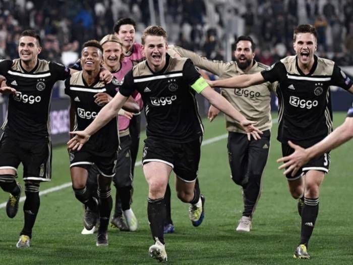 [Video] La jugada colectiva del Ajax que maravilló al mundo entero