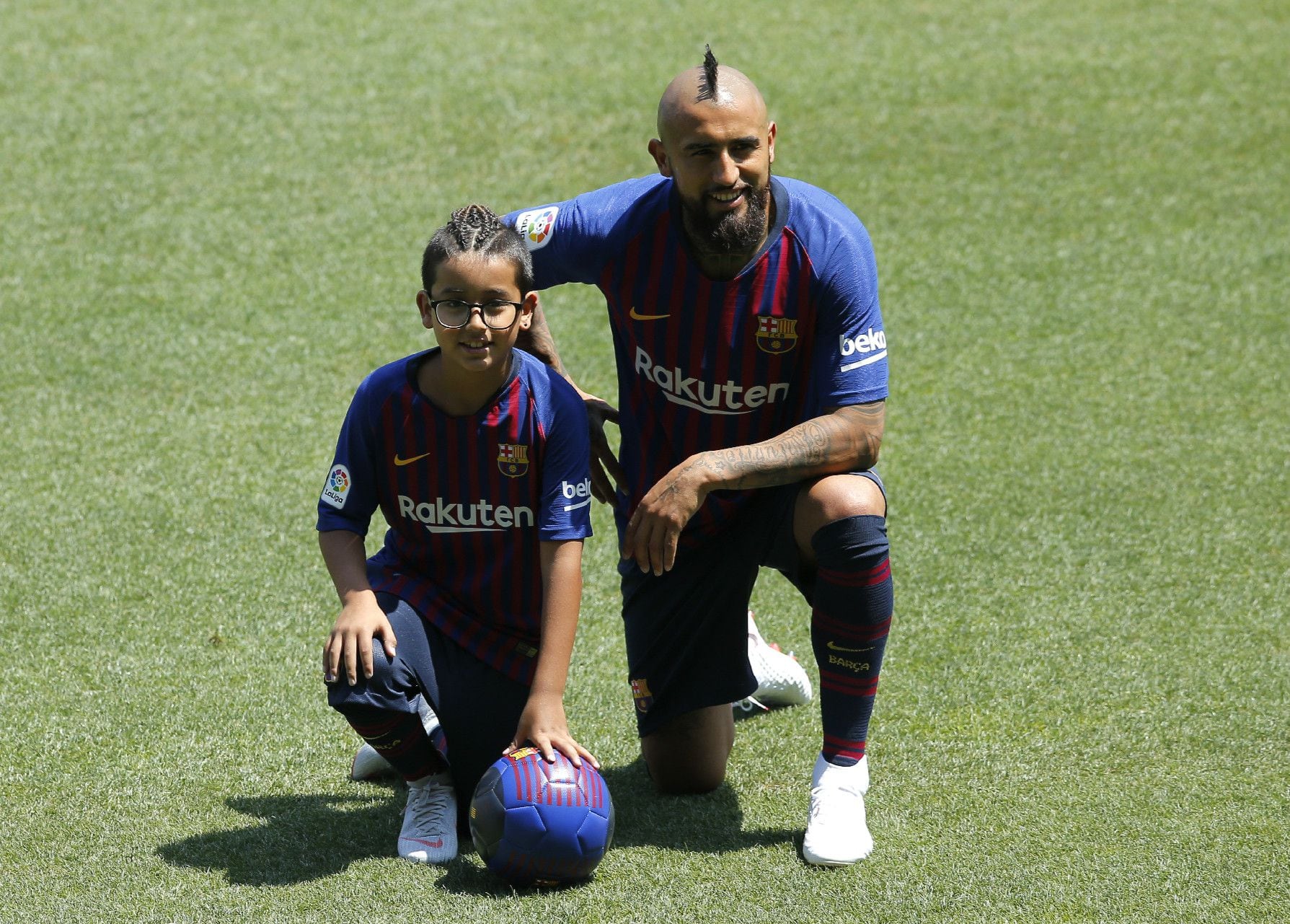 Las fotos de Vidal y su hijo que emocionaron a los hinchas del Barcelona