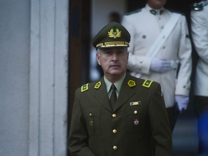 Mario Rozas se estrena con emotivo saludo a los funcionarios de Carabineros