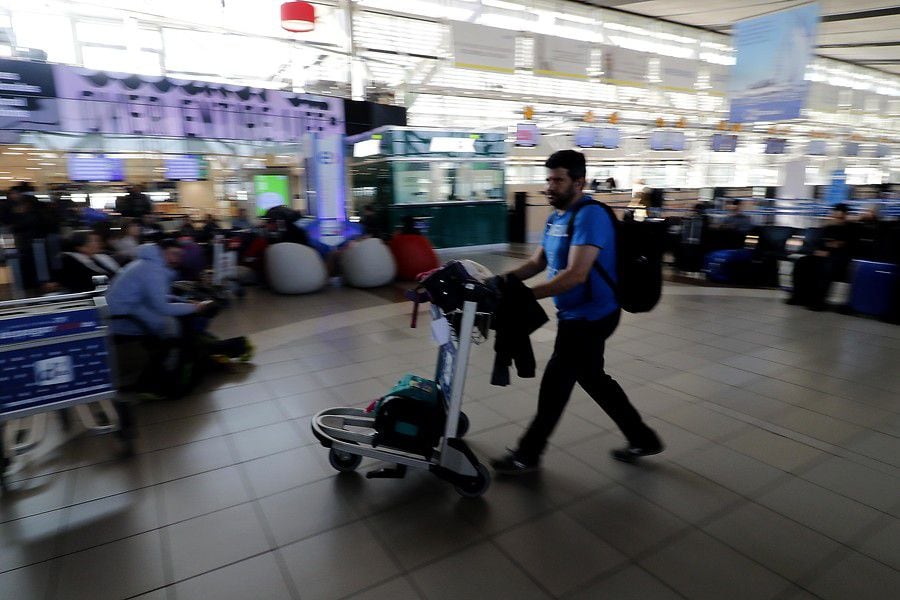 El lunes comienza rebaja de pasajes de avión