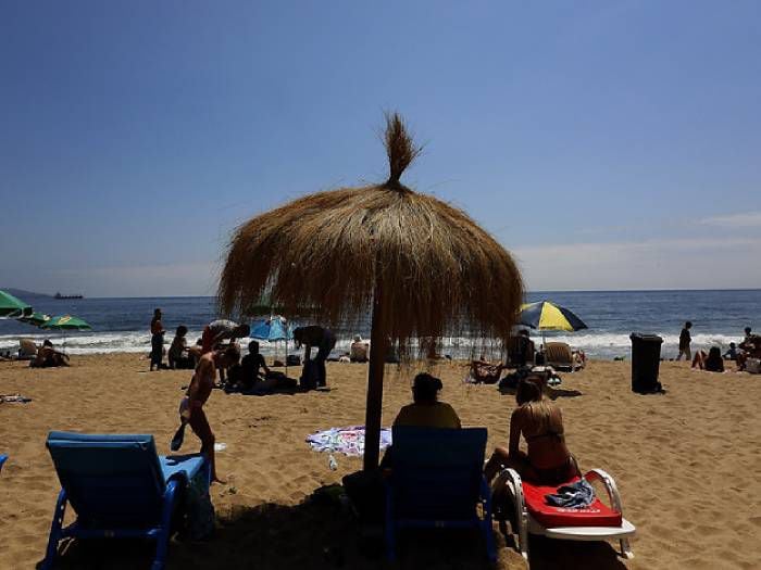 El Quisco prohíbe uso de parlantes en la playa