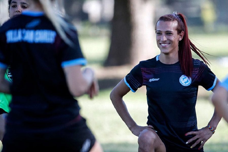 Jugadora trans hace historia en el fútbol argentino