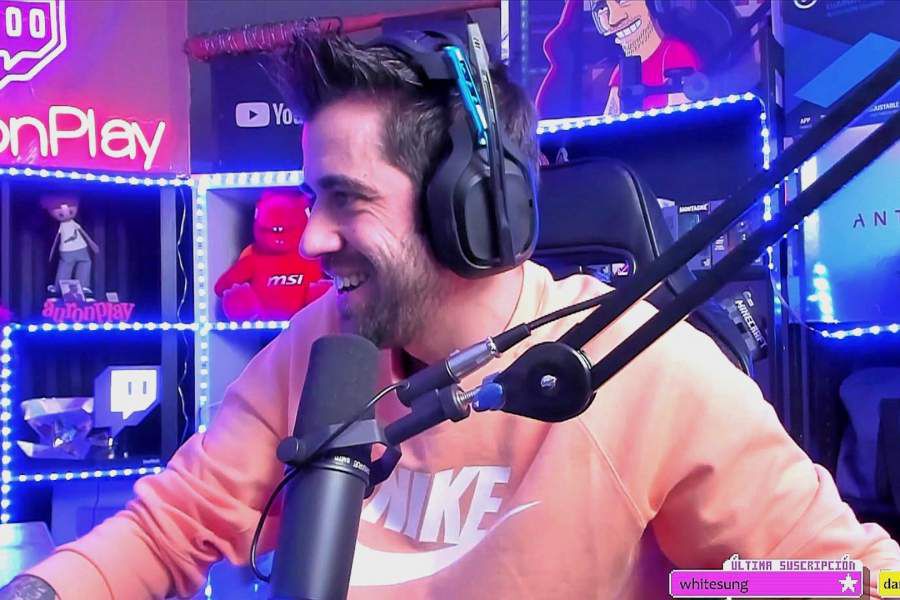 "Gana esa lucha, por Dios": famoso streamer Auronplay le dio su bendición a Gabriel Boric