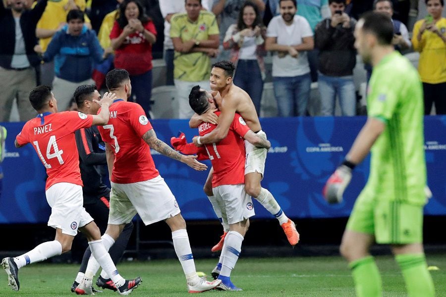 [Video] Así fue el desahogo de la Roja en el camarín tras el triunfo ante Colombia