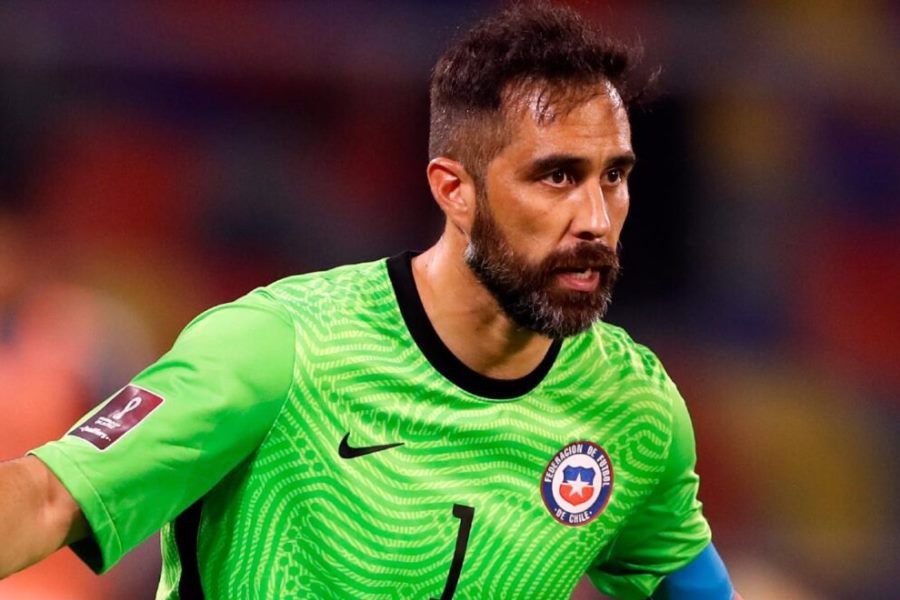 "Siempre estaré": Claudio Bravo confirma su llegada a La Roja con particular foto