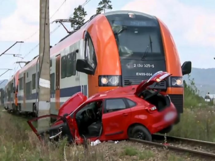 Fue a sus clases de conducir y murió arrollada por un tren