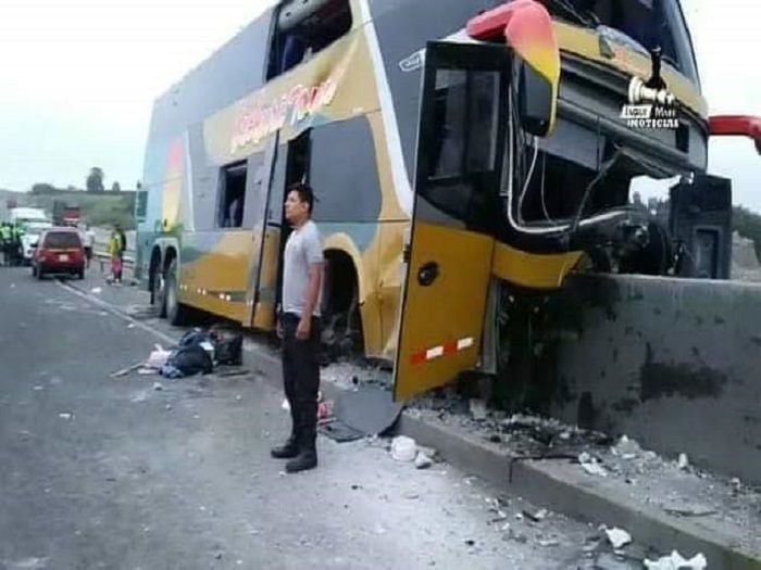 Simpatizantes de Alan García sufren grave accidente en bus